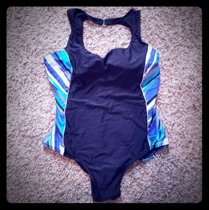 Catalina One Piece Swimsuit Plus Size 3X (22W-24W)